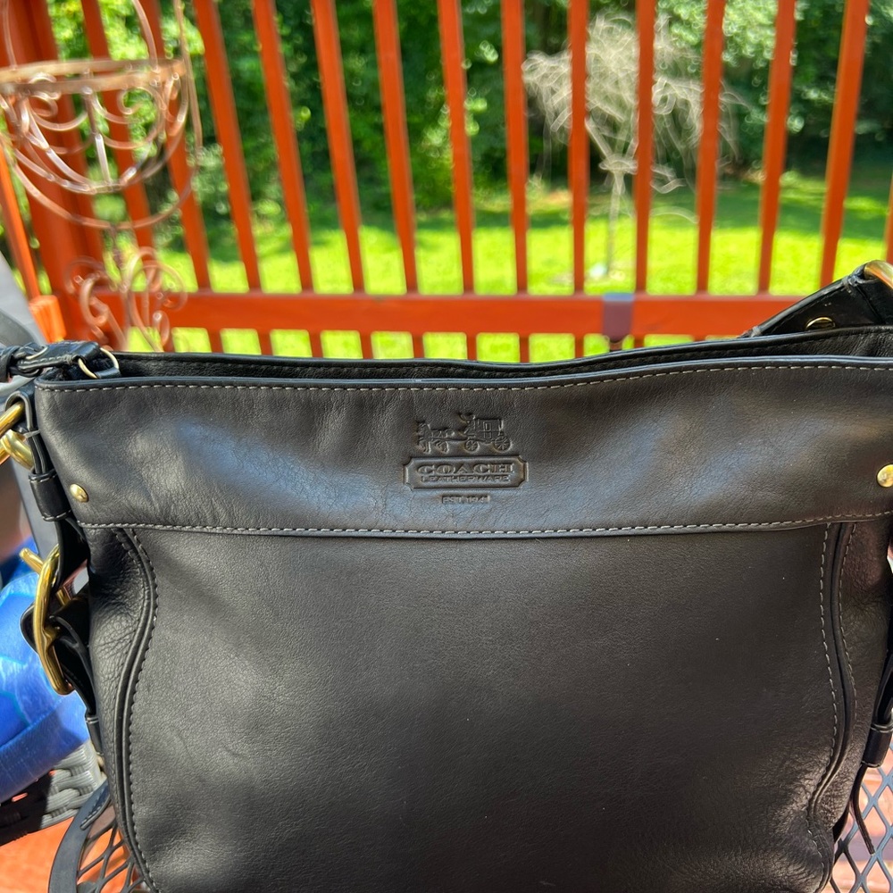 COACH Zoe Vintage  BAG medium-sized, slouchy leather bag Smoke free enviroment